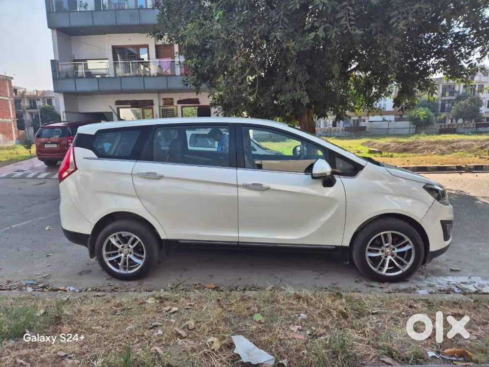 Mahindra Marazzo M6 Diesel 2018