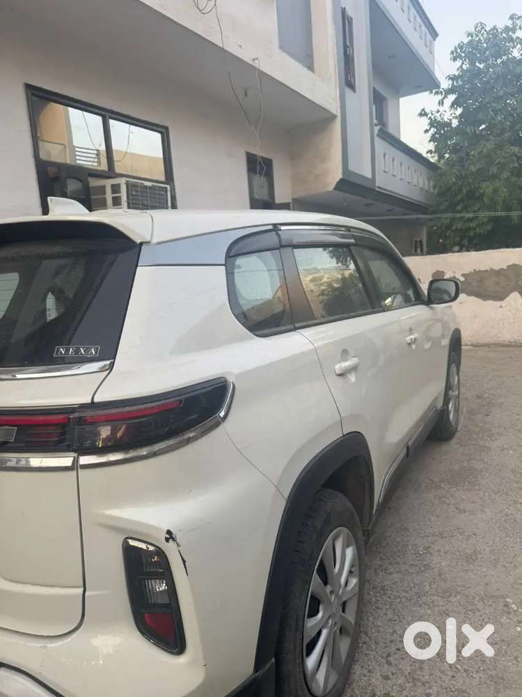 Grand Vitara White Colour