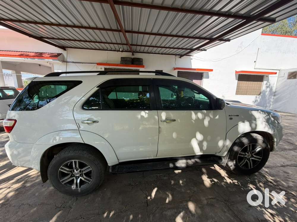 Toyota Fortuner Diesel 2010