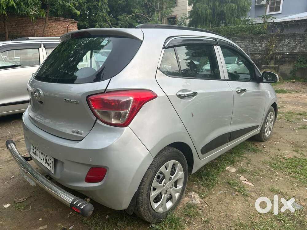 Hyundai Grand I10 Sportz, 2016, Petrol