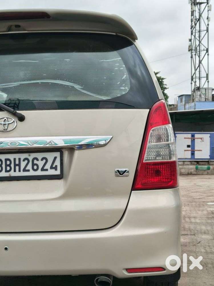 Toyota Innova 2.5 Ev Diesel Ms 8 Str Bsiii, 2012, Diesel