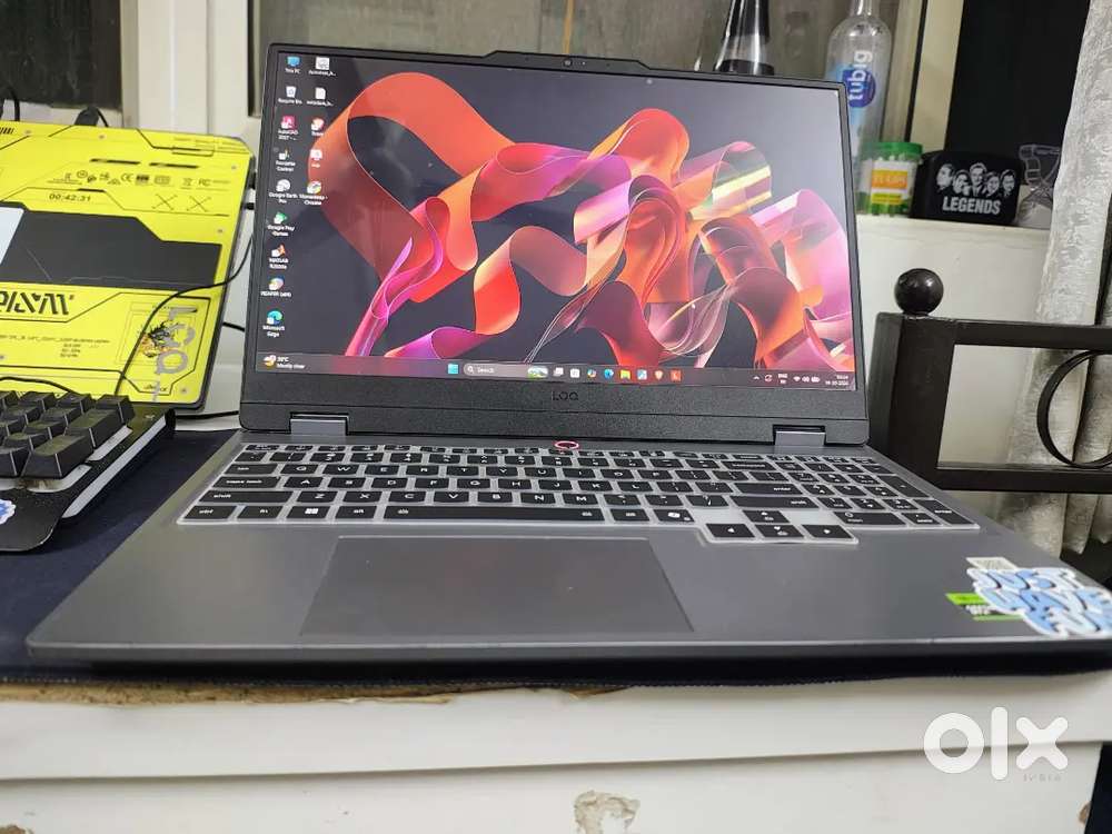 Lenovo LOQ 15IAX9