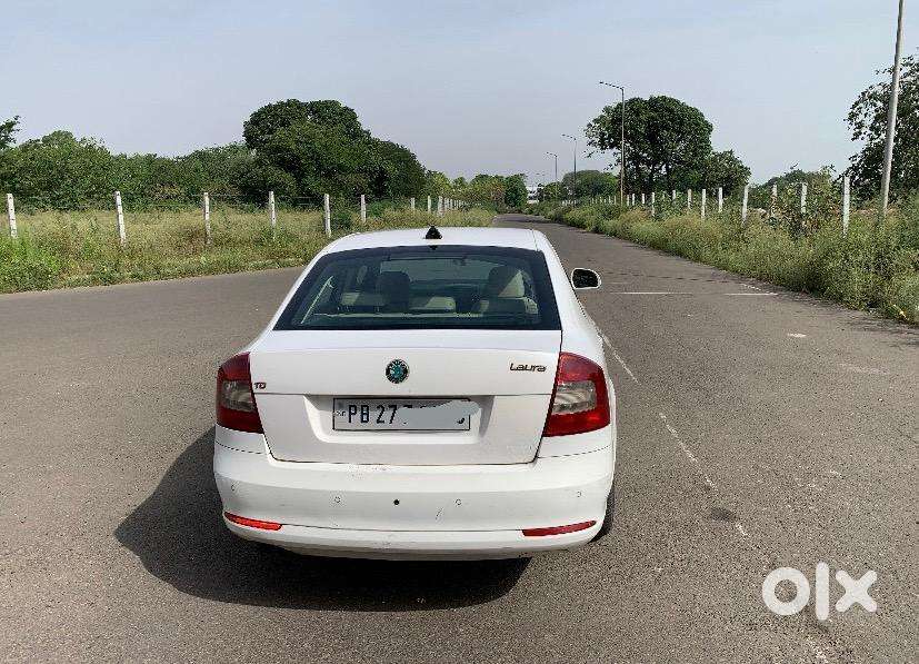 Skoda Laura 2011