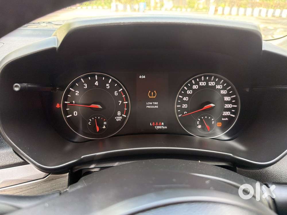 Maruti Suzuki Swift Dzire Zxi + Mt, 2025, Petrol
