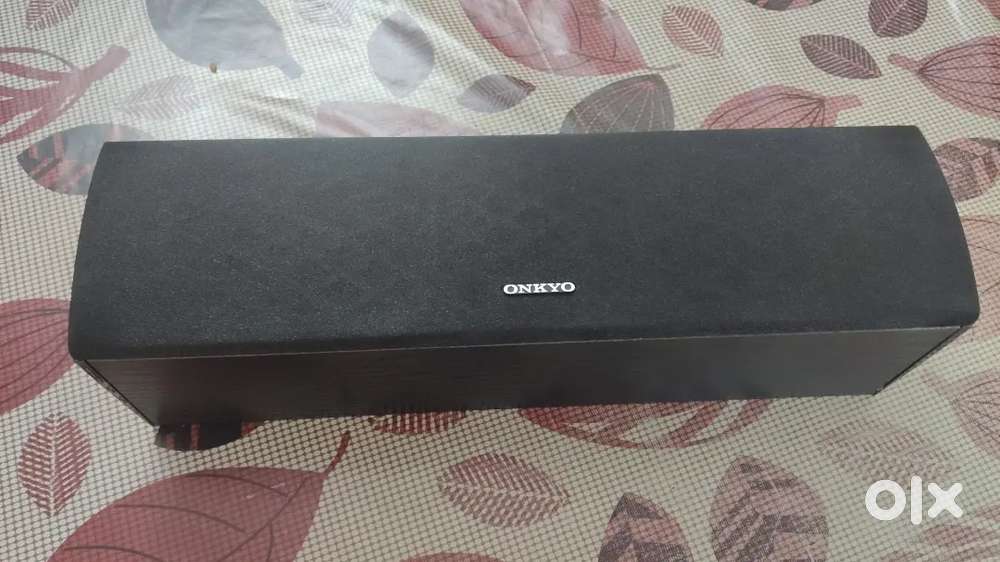 Onkyo big center 130 wats