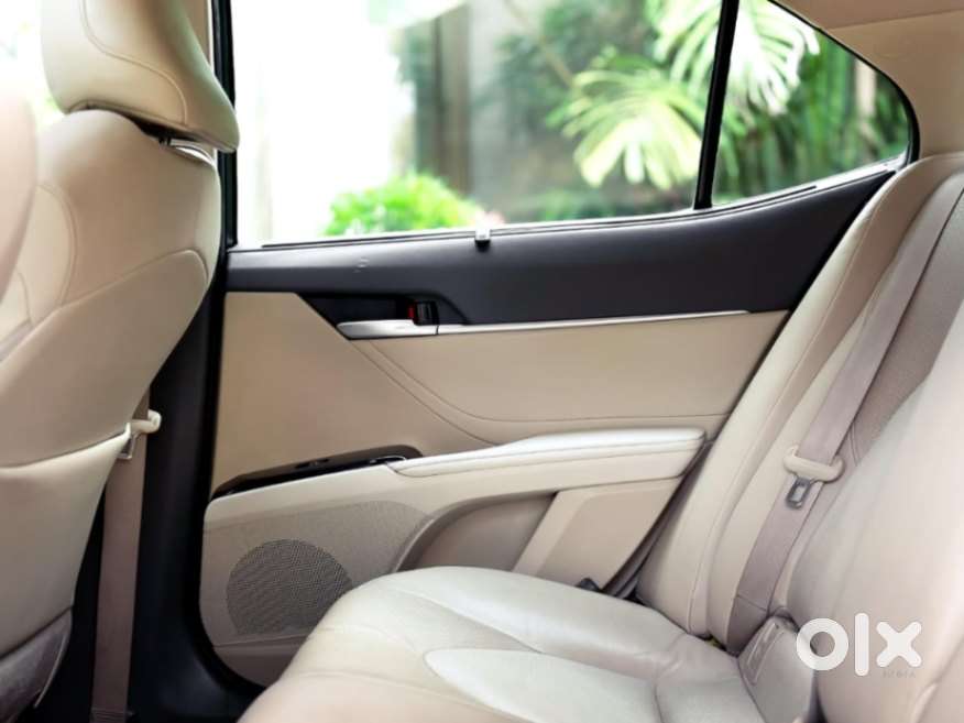 Toyota Camry Hybrid, 2021, Petrol