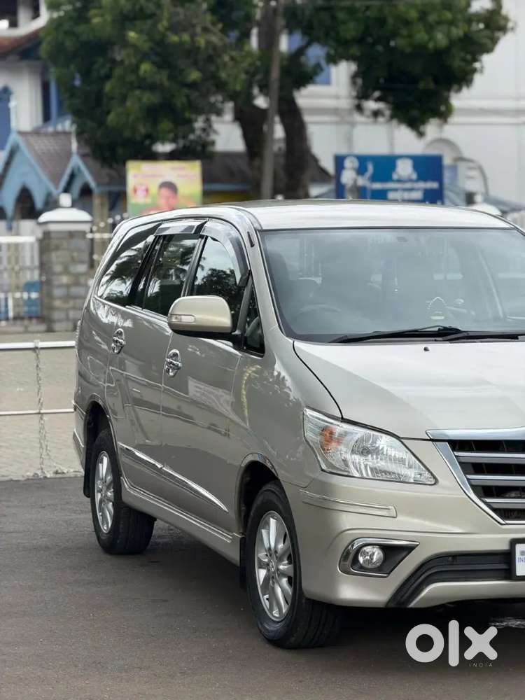 Toyota Innova 2015 Diesel 68000 Km Driven