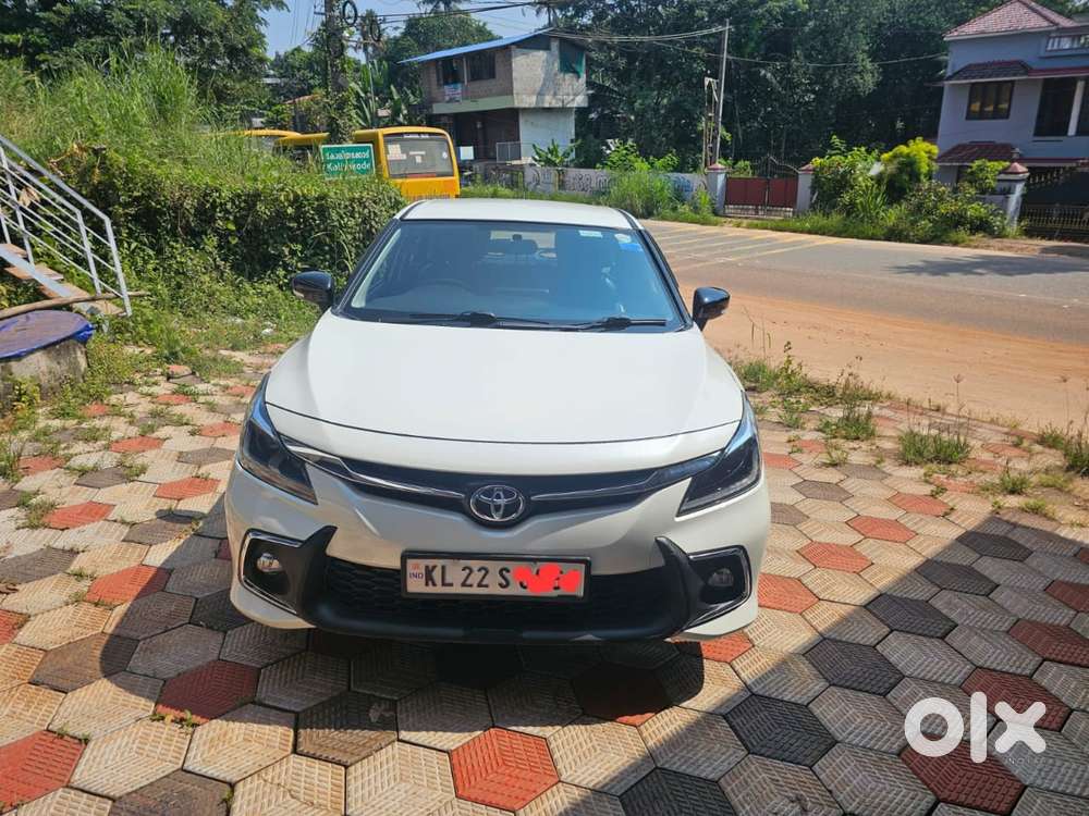 Toyota Glanza 1.2 V Amt, 2024, Petrol