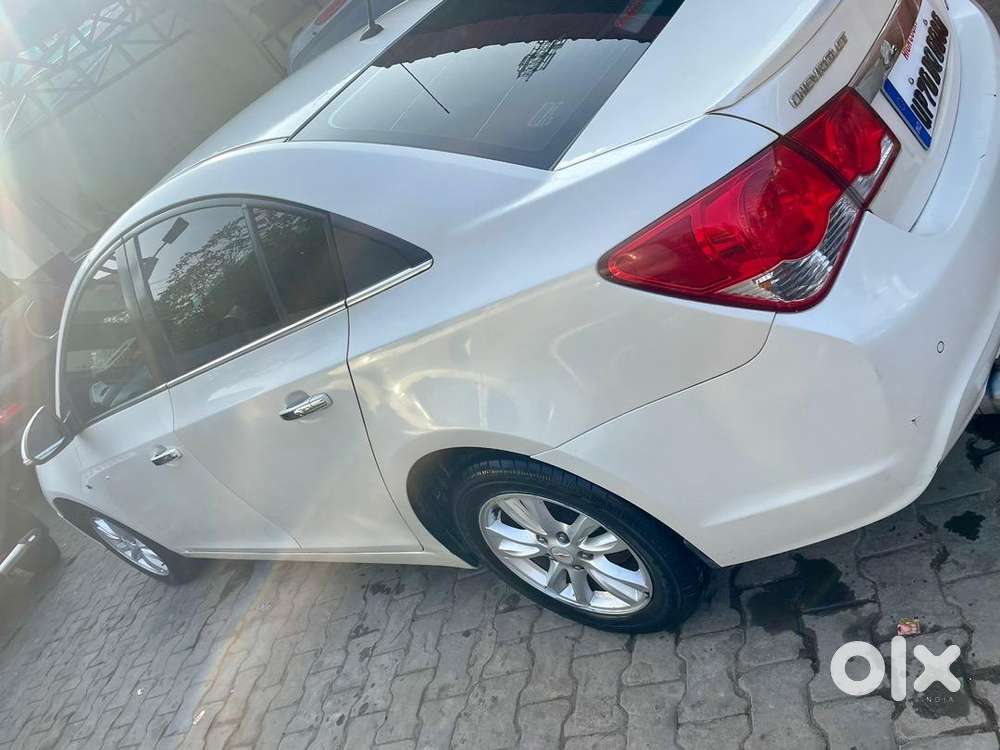 Chevrolet Cruze 2017 Diesel Good Condition Vvip Number