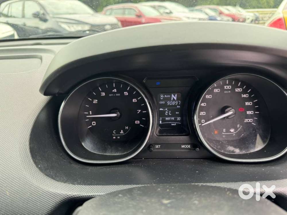 Tata Tiago 1.2 Revotron Xza, 2018, Petrol