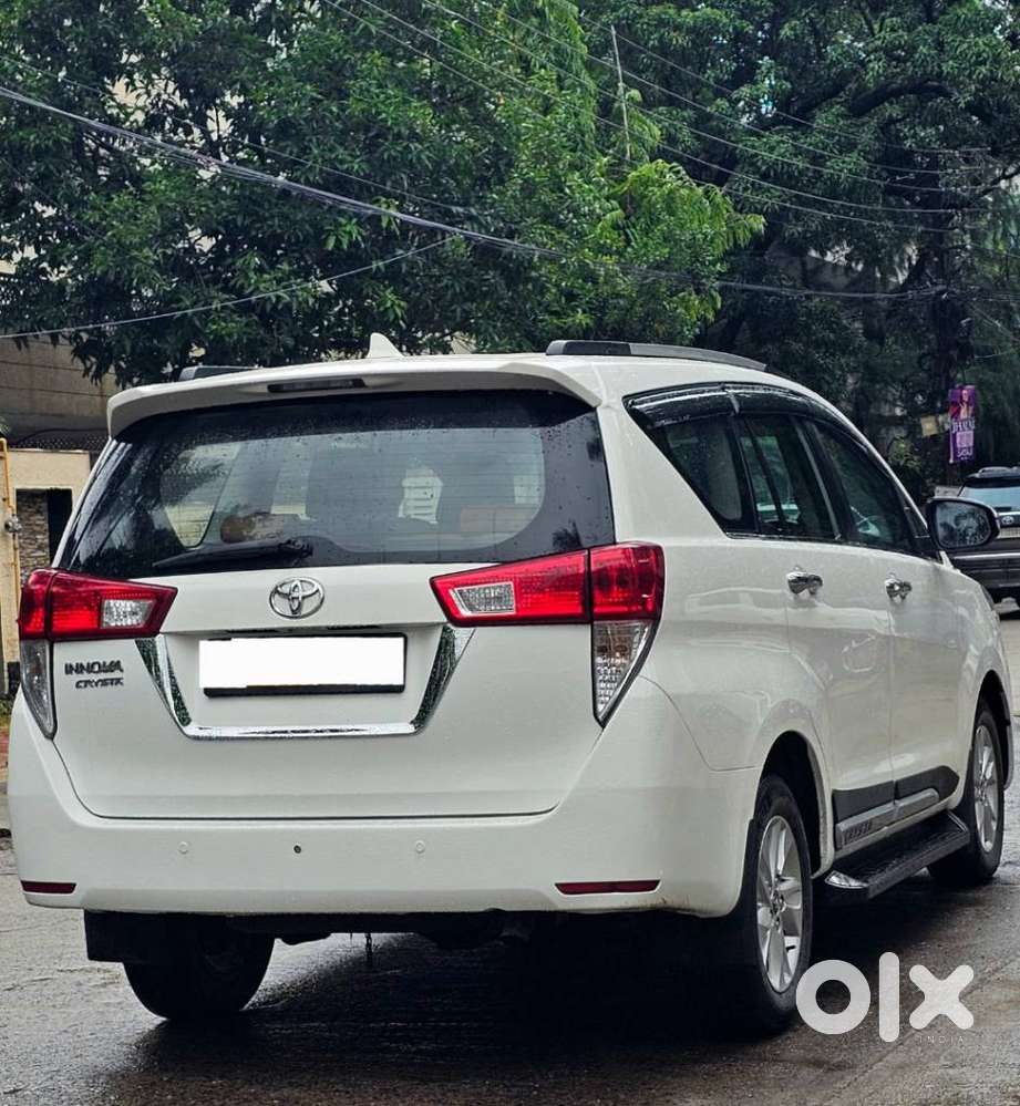 Toyota Innova Crysta 2.4 G Mt, 2017, Diesel