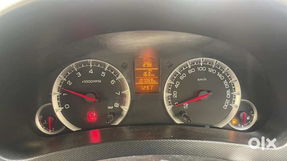Maruti Suzuki Swift 2016 Petrol 107000 Km Driven