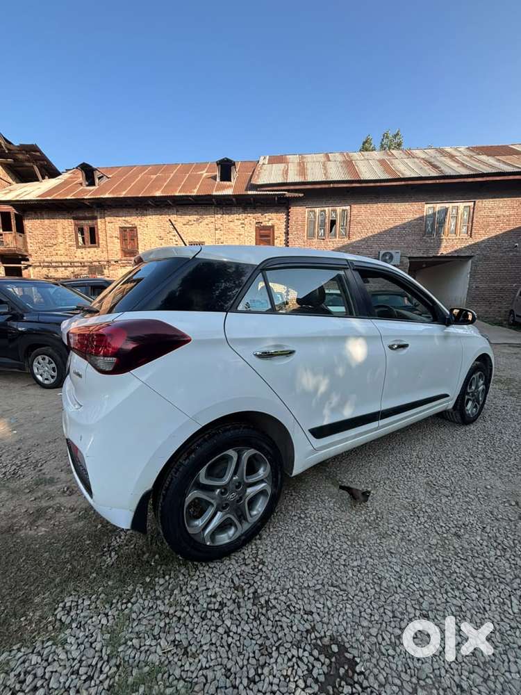 Hyundai I20 Petrol Asta Option, 2018, Petrol