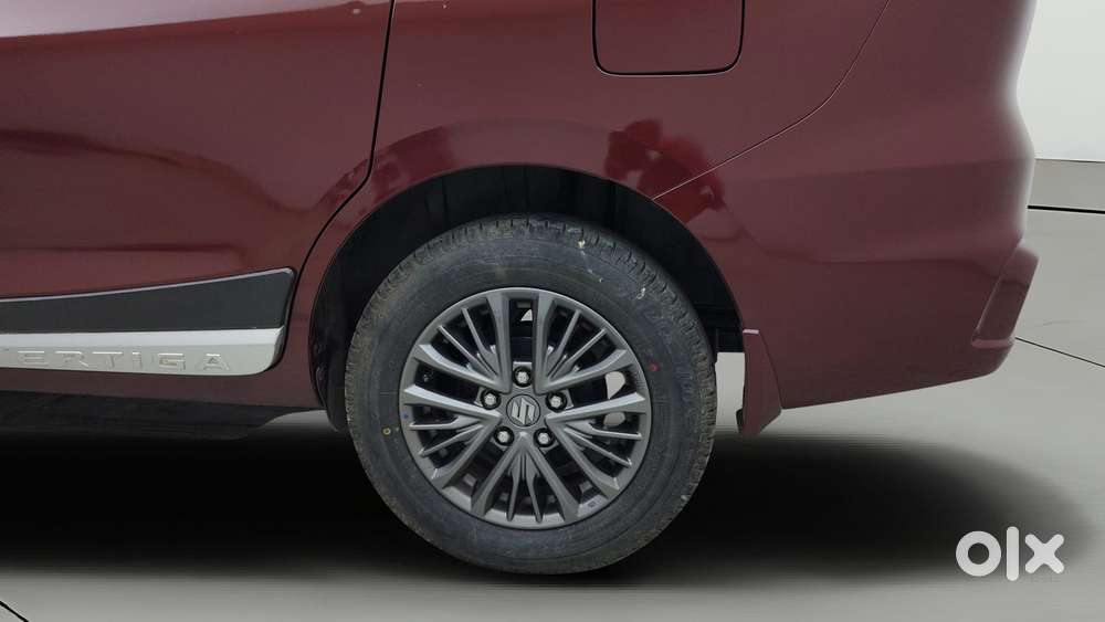 Maruti Suzuki Ertiga 1.4 Zxi At, 2021, Petrol