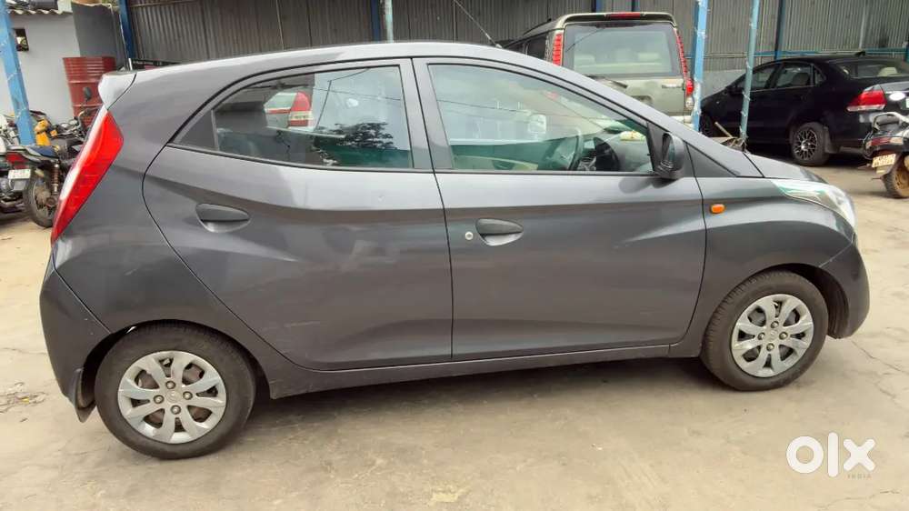 Hyundai Eon Magna+ 2015 Petrol Manual