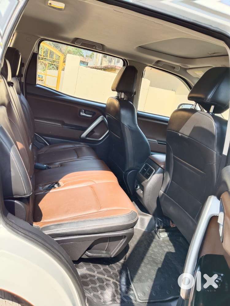 Mahindra Scorpio N Z2 Petrol Mt 6 Str, 2024, Diesel