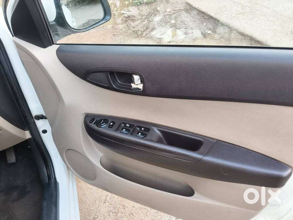 Hyundai I20 Magna Optional 1.2, 2012, Cng & Hybrids