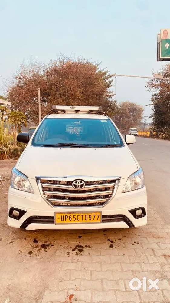 Toyota Innova 2014