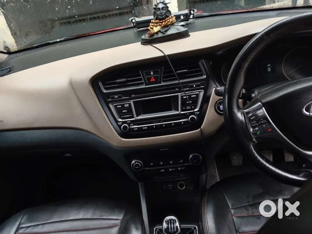 Hyundai New I20 2015 Diesel 125000 Km Driven