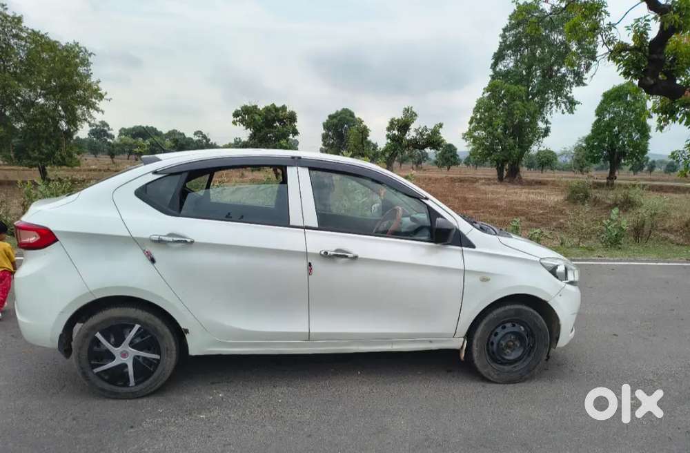 Tata Tigor Revotron 2018