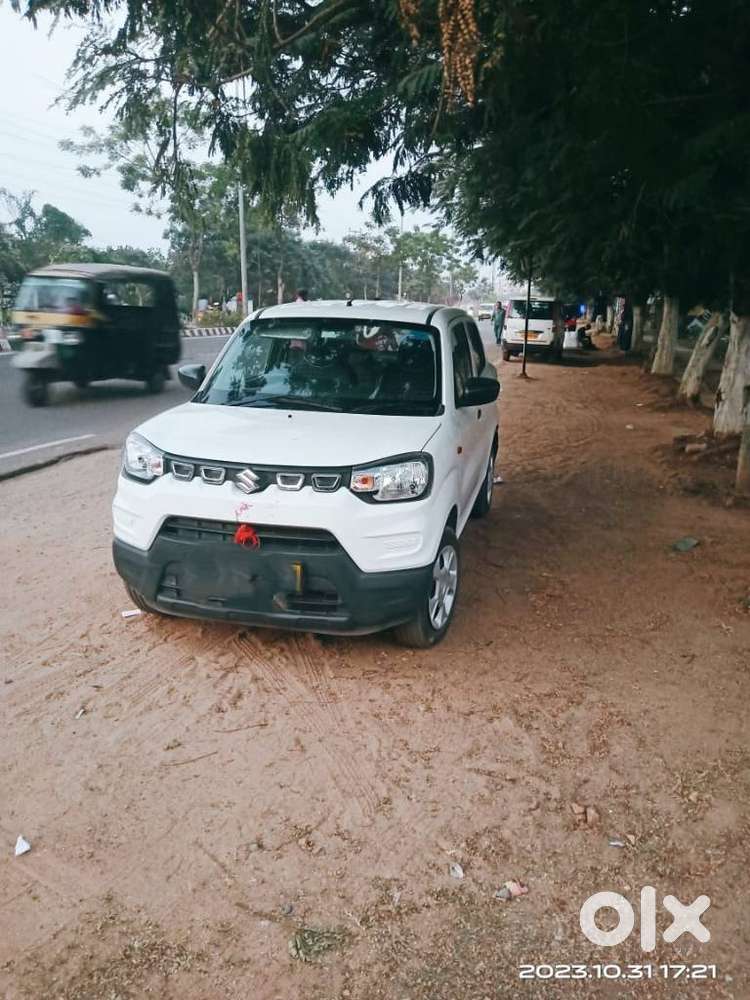 Maruti Suzuki S-presso Vxi, 2022, Petrol