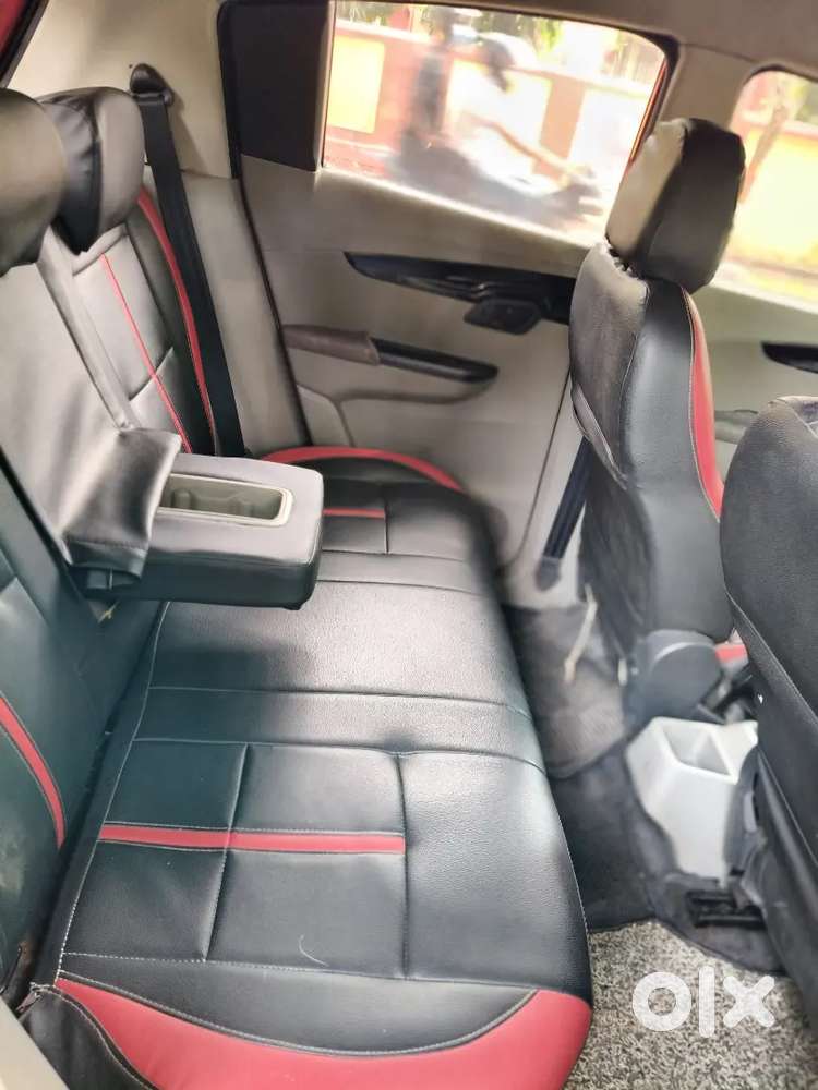 Mahindra Kuv 100 2016