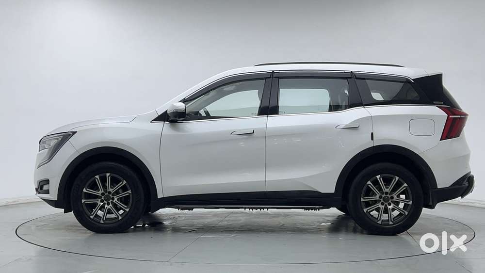 Mahindra Xuv700 2.2 Ax 7 Diesel At Luxury Pack Str, 2022, Diesel