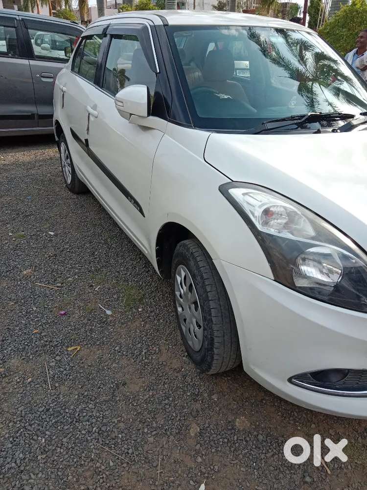 Maruti Suzuki Dzire 2015 Petrol 78000 Km Driven