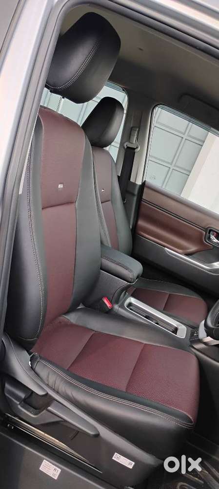 Toyota Innova Hycross 2.0 Vx Hybrid 7 Str, 2024, Petrol