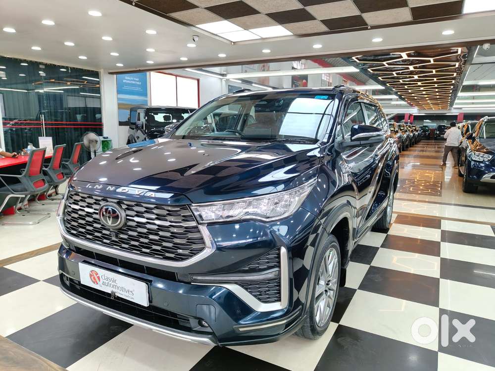 Toyota Innova Hycross 2.0 Zx (o) Hybrid 7 Str, 2023, Petrol