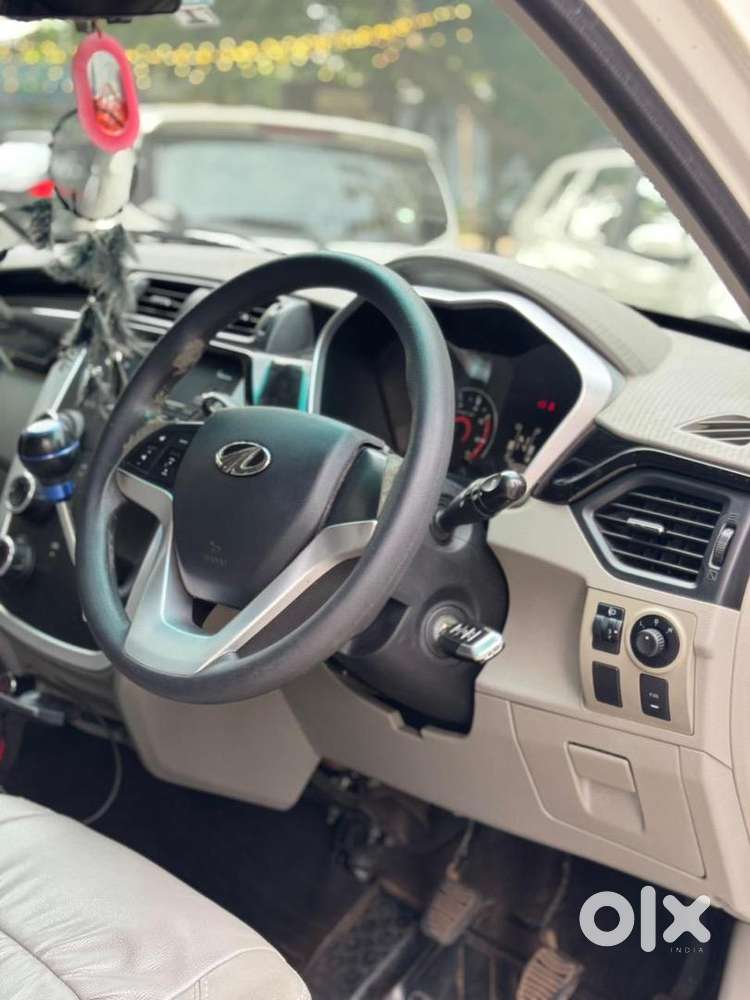 Mahindra Kuv 100 2016 Petrol 74000 Km Driven