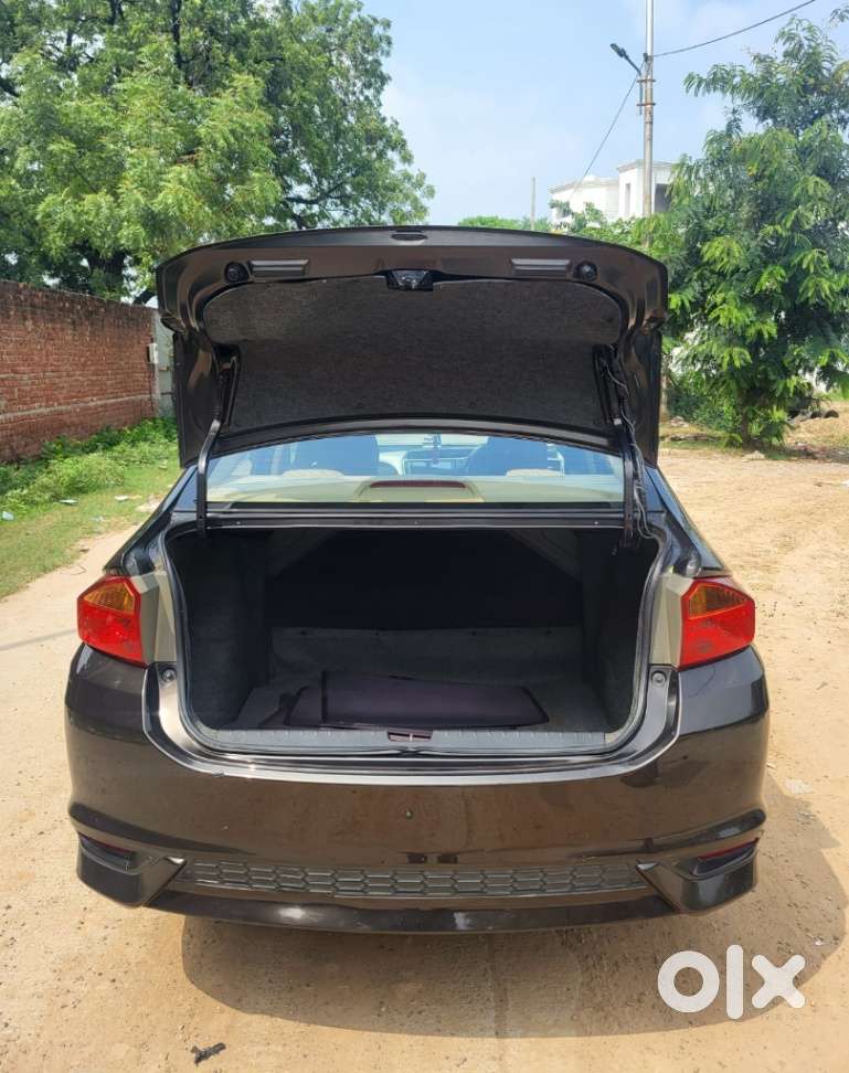 Honda City I-vtec V, 2017, Petrol