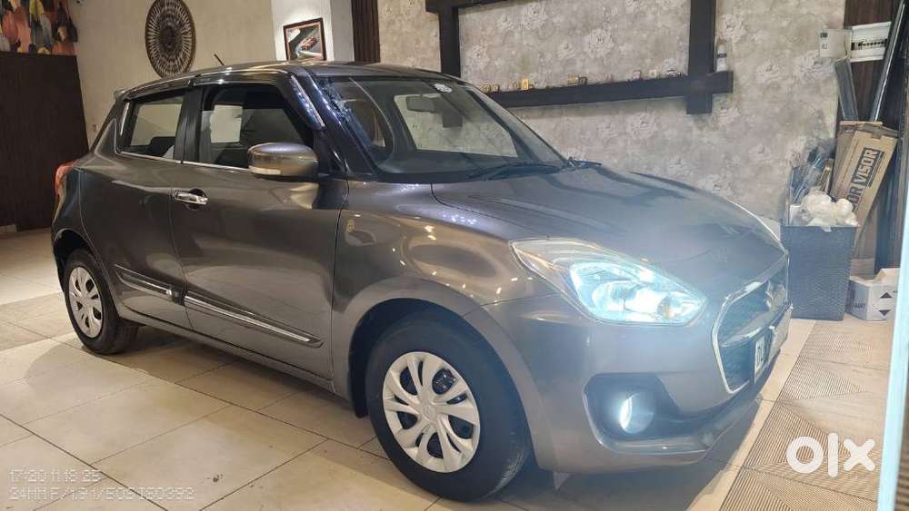 Maruti Suzuki Swift Vxi + Manual, 2022, Petrol