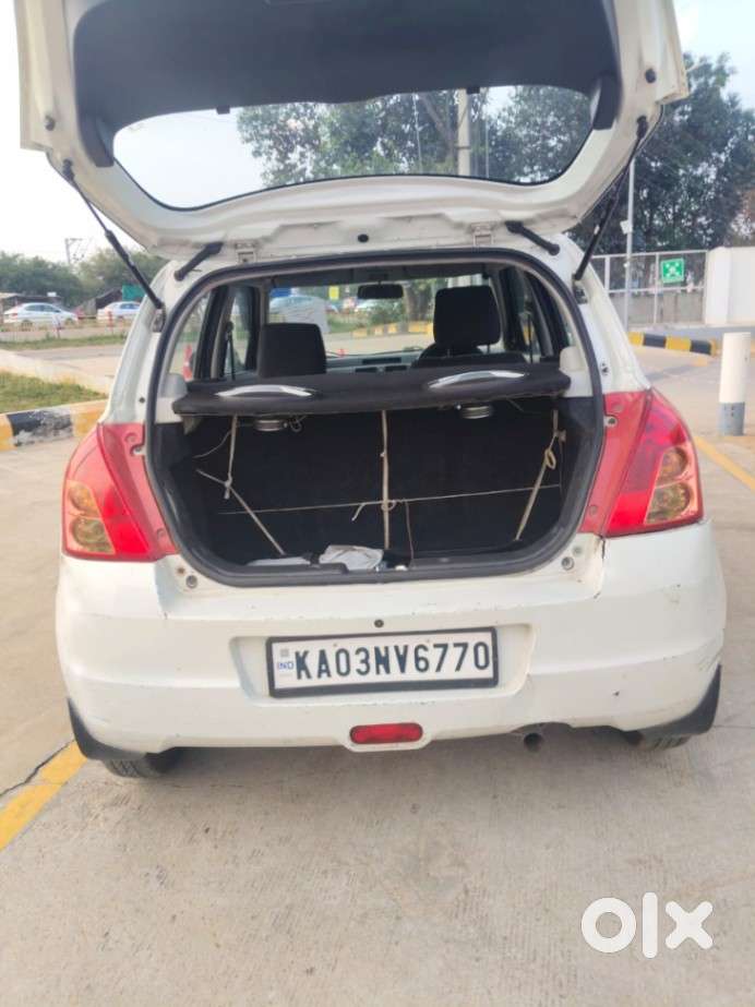 Maruti Suzuki Swift Lxi Option, 2010, Petrol