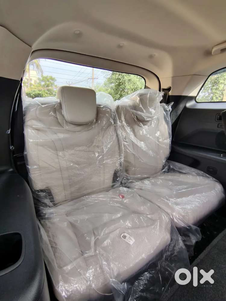 Mahindra XUV700 2.2 AX 7 Diesel MT Str, 2023, Diesel