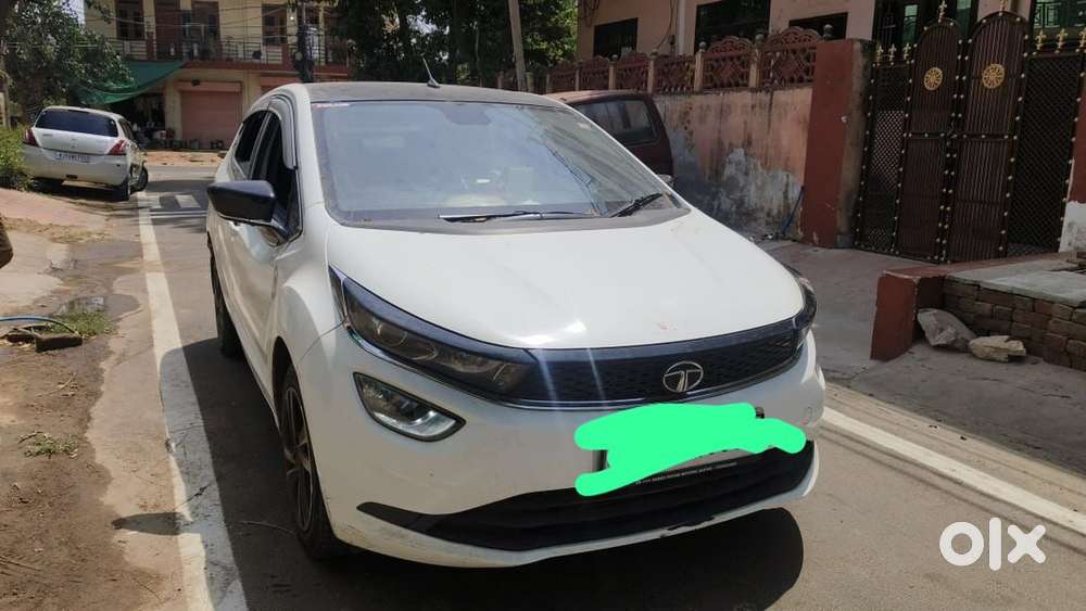 Tata Altroz Petrol Well Maintained Car