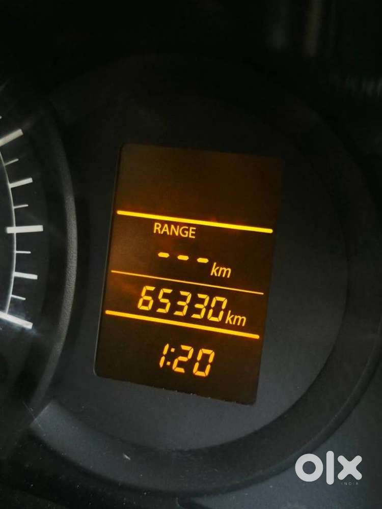 Maruti Suzuki Swift Lxi Optional-o, 2017, Petrol