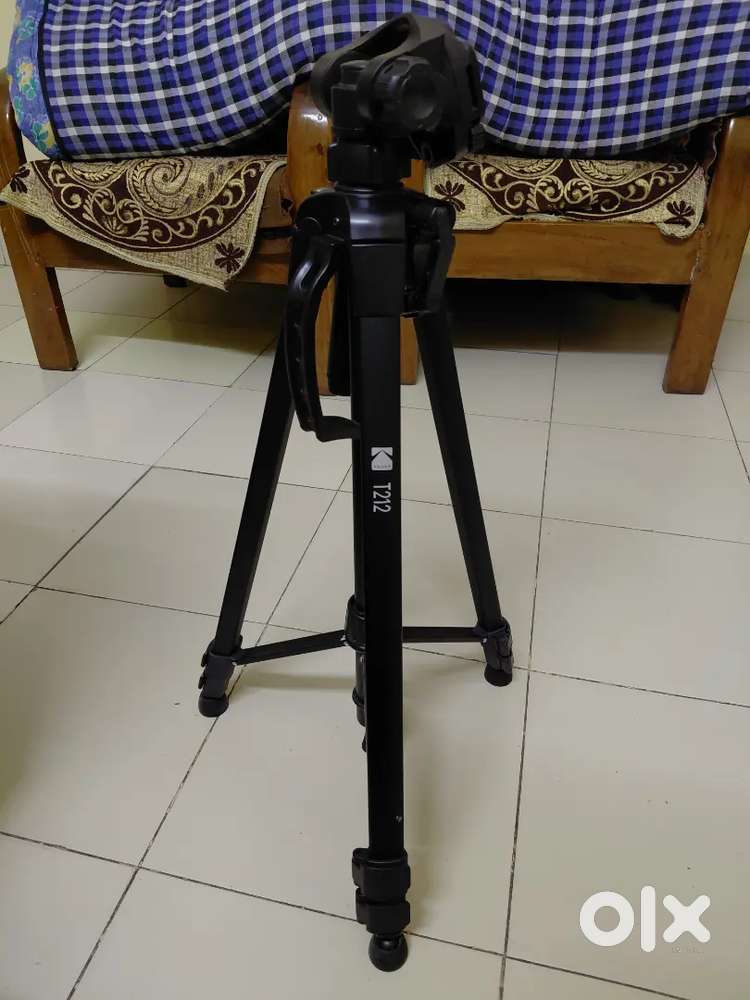 Kodak T212 camera tripod, Godox TT685 Nikon flash