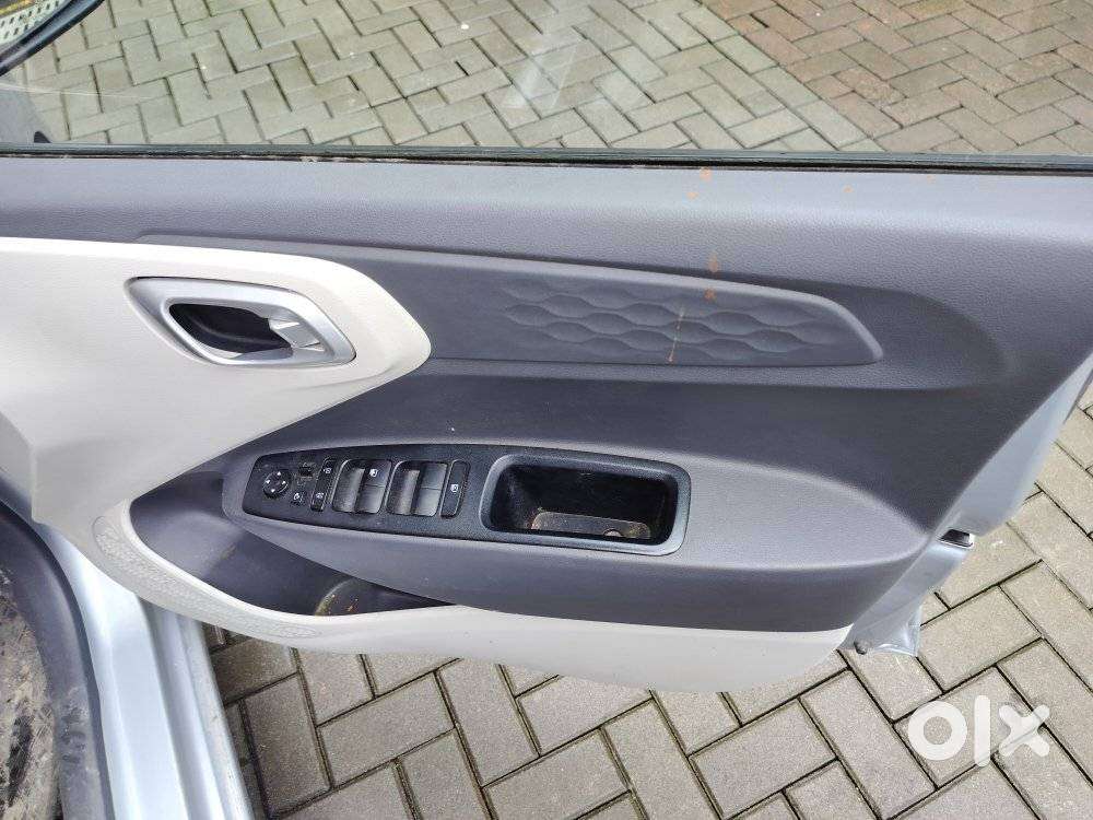Hyundai Aura Sx 1.2 Cng, 2024, Cng & Hybrids