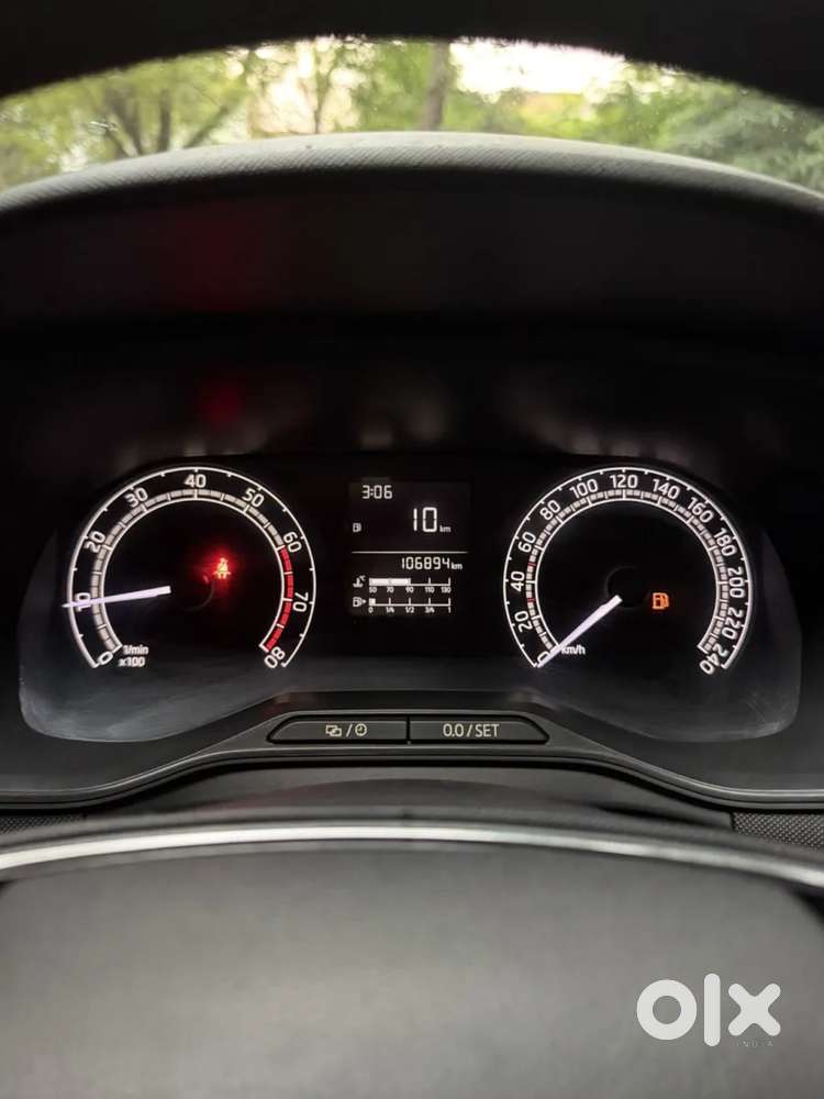 Skoda Kushaq Ambition 1.0l Tsi Mt, 2022, Petrol