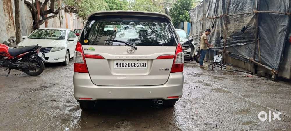 Toyota Innova 2.5 G (diesel) 8 Seater Bs Iv, 2014, Diesel