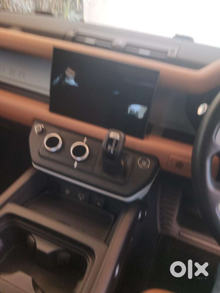 Land Rover Defender, 2024, Petrol