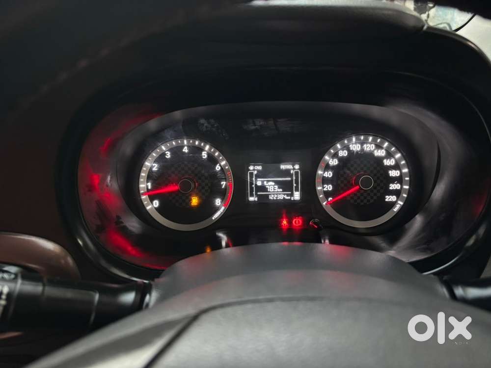 Hyundai Aura 2022 Cng