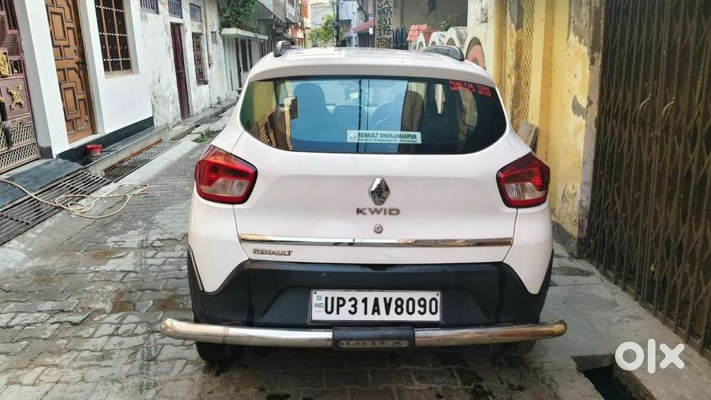 2017 Renault Petrol Car