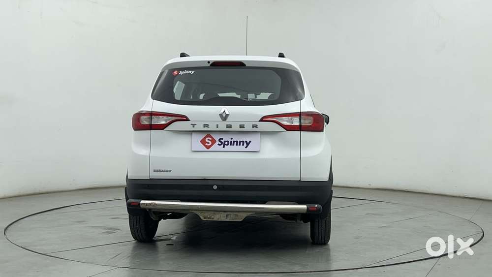 Renault Triber Rxt, 2022, Petrol