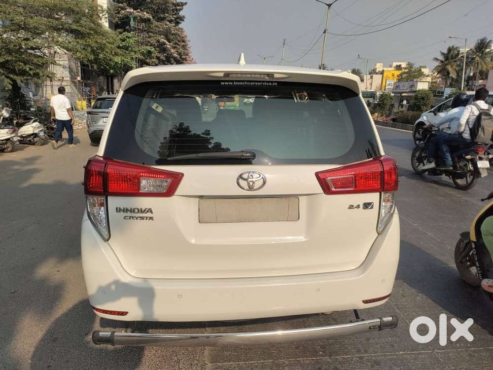 Toyota Innova Crysta [2020-ongoing] 2.7 Gx Mt 8 Str, 2020, Diesel
