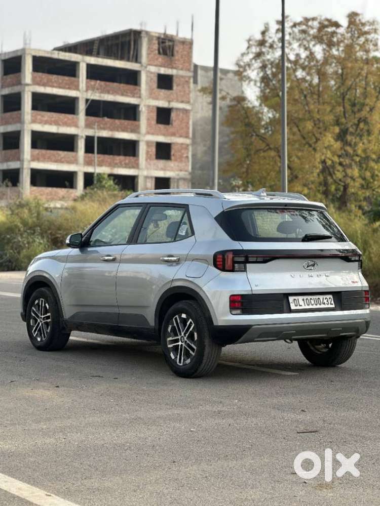 Hyundai Venue 1.0 Sx (o) Turbo Dct, 2022, Petrol