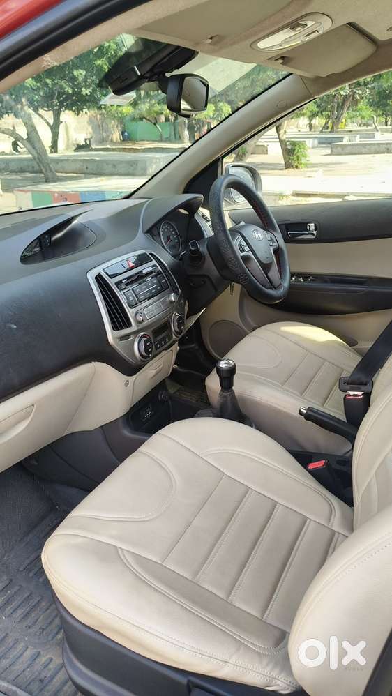 Hyundai I20 Sportz Petrol Manual 2013