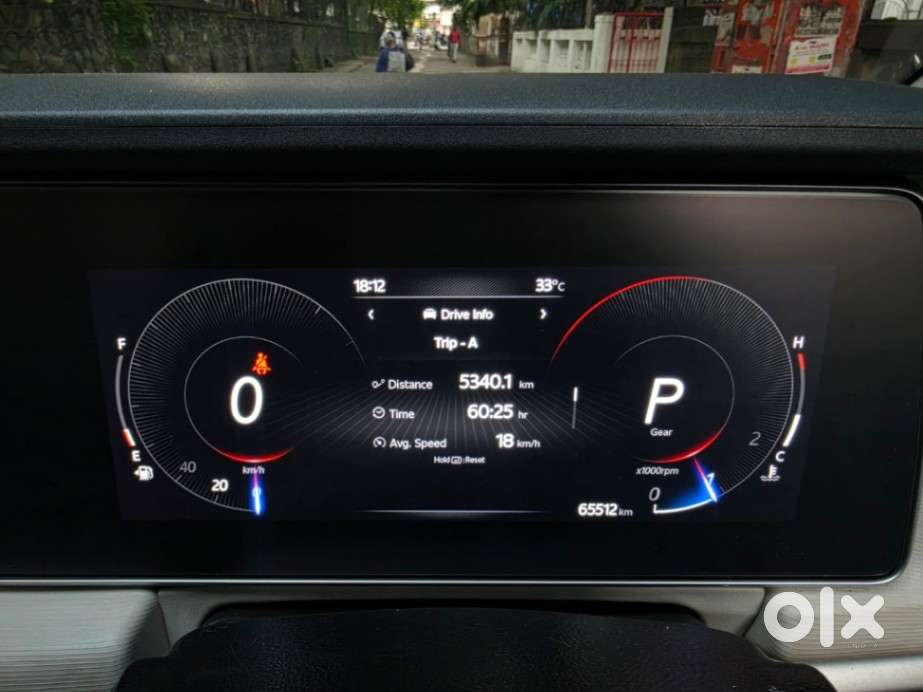 Mahindra Xuv700 2.2 Ax 5 Diesel At Str, 2022, Diesel