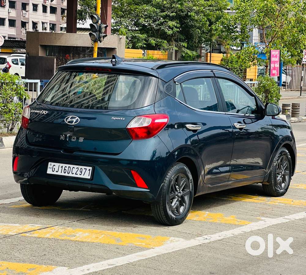 Hyundai Grand I10 Nios Sportz Mt Dual Tone, 2021, Diesel